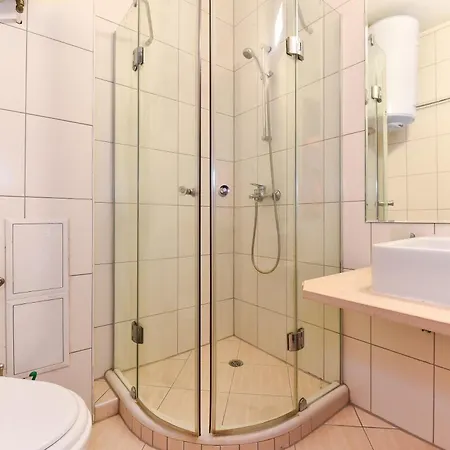 Апартаменты Cedar Iii - One Bdrm Flat B18 *